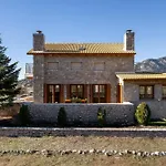 Βίλα Anemos Mountain - A Perfect Mountain Retreat Αράχωβα